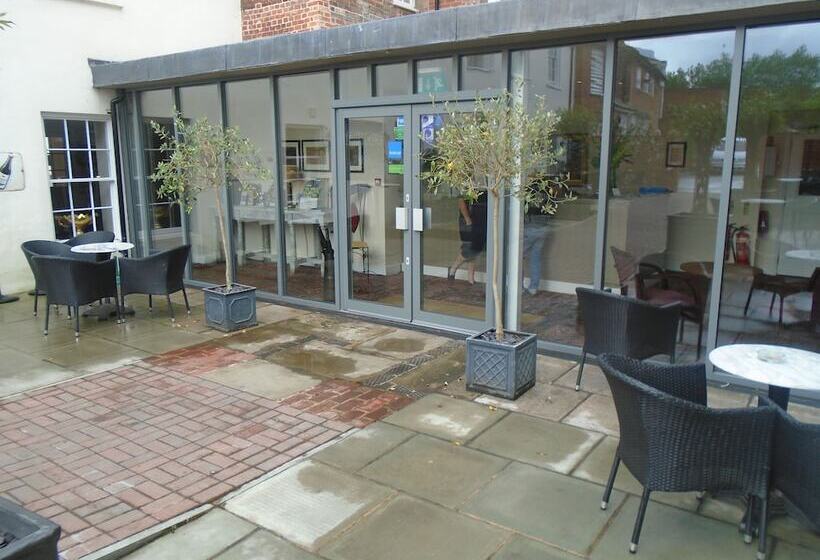 فندق The Star And Garter