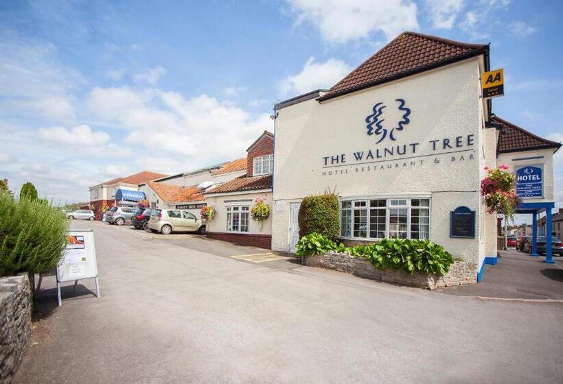 호텔 The Walnut Tree