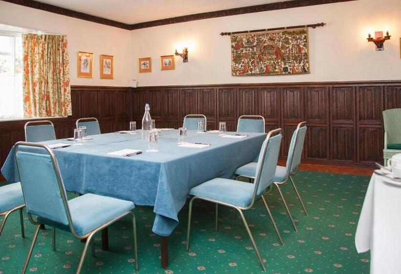 호텔 The Walnut Tree