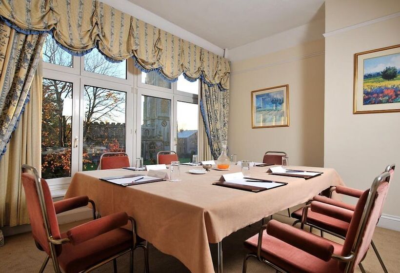 호텔 The Walnut Tree