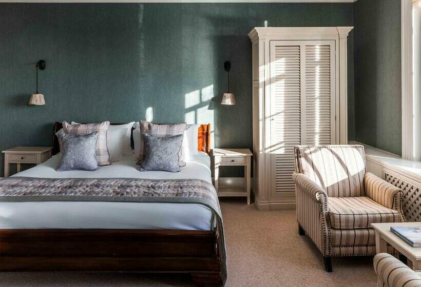 酒店 The White Lion