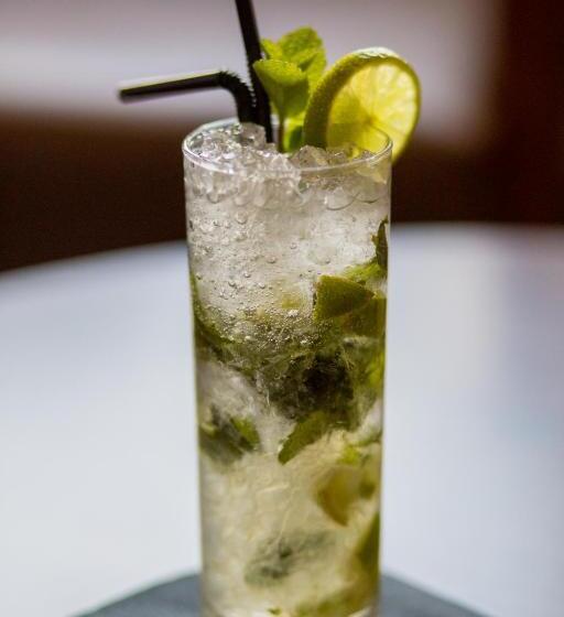 酒店 The White Lion