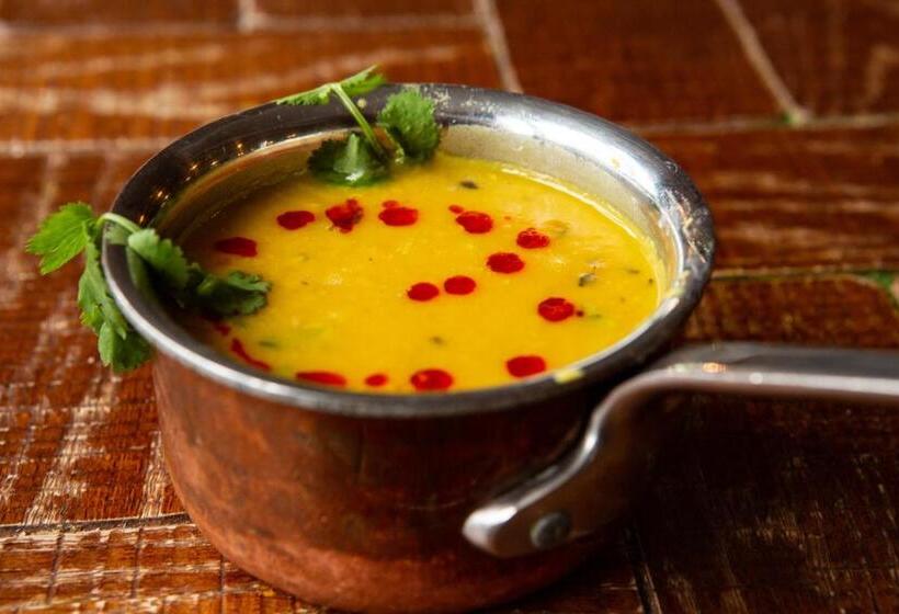 酒店 The White Lion