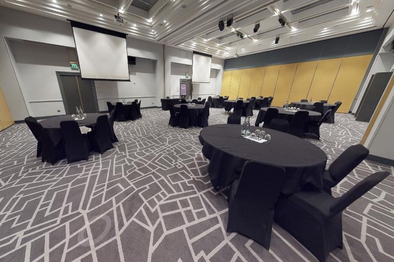 Village Hotel Swindon