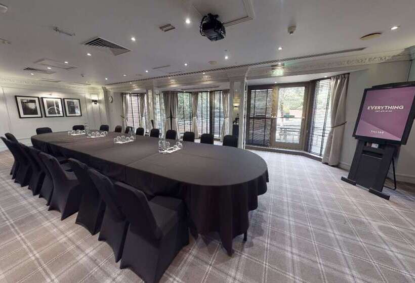 Village Hotel Swindon