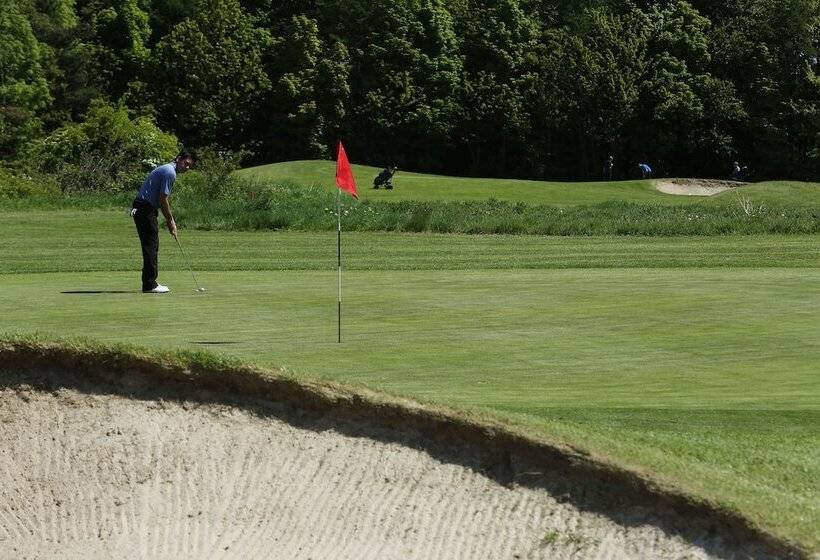 Mercure Newcastle George Washington Hotel Golf & Spa