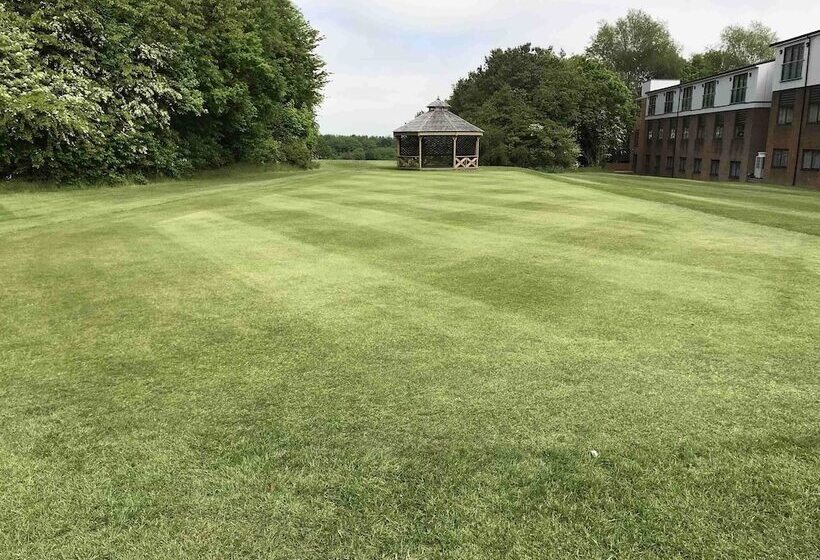 Mercure Newcastle George Washington Hotel Golf & Spa