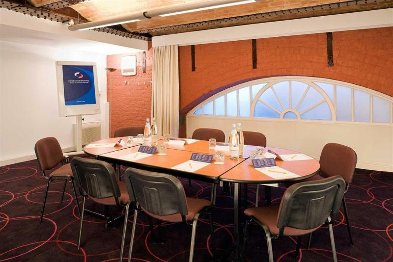 Novotel Cardiff Centre