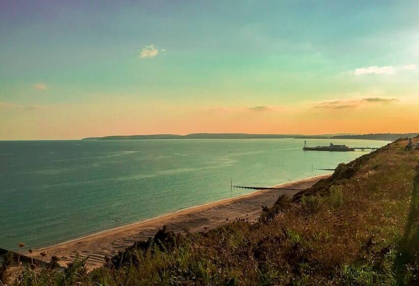 Ocean Beach Hotel & Spa   Oceana Collection