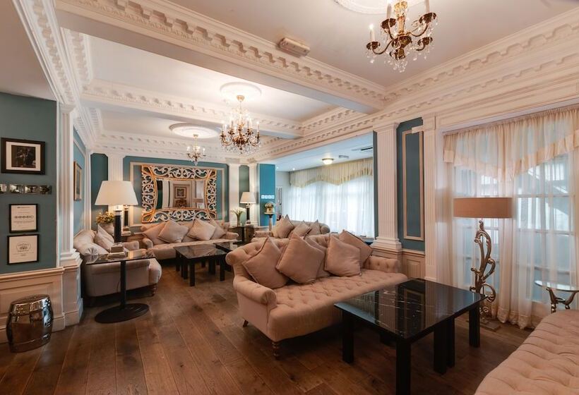 The Empire Hotel & Spa