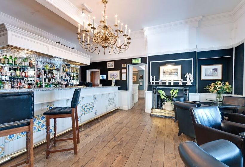 The Empire Hotel & Spa