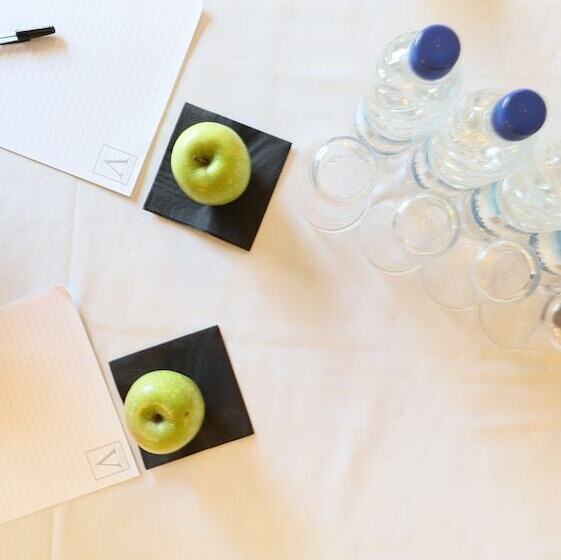 The Victoria Hotel Manchester By Compass Hospitality