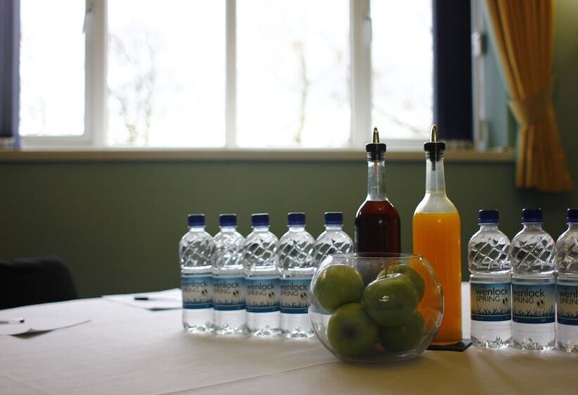 The Victoria Hotel Manchester By Compass Hospitality