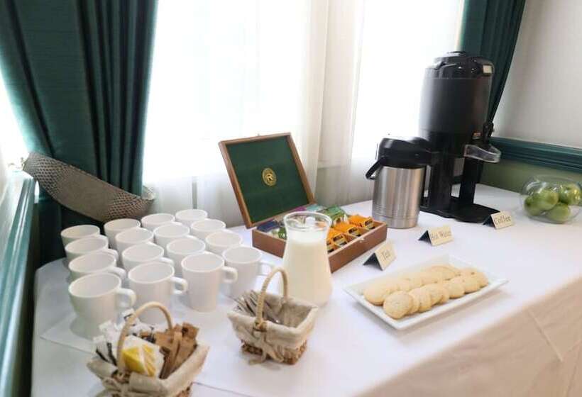 The Victoria Hotel Manchester By Compass Hospitality