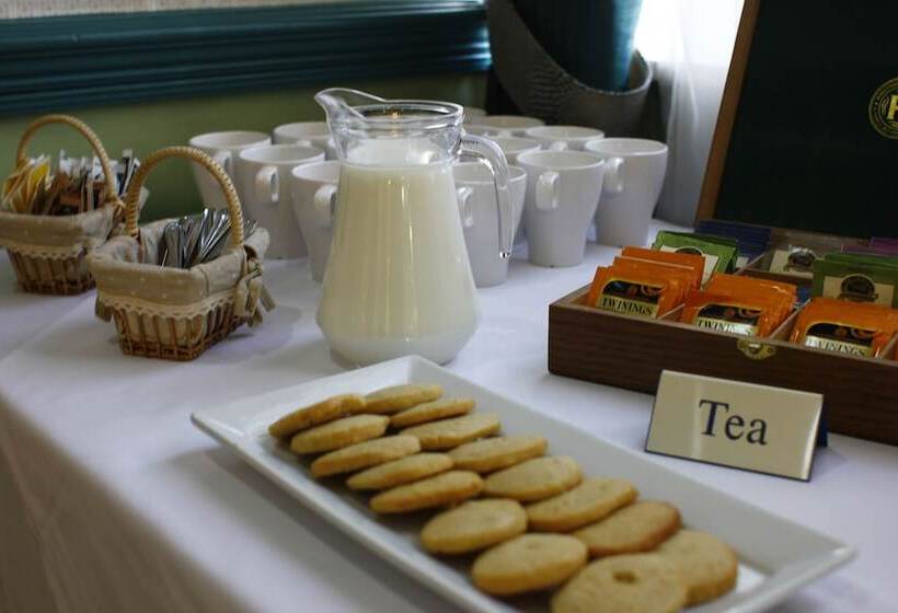 The Victoria Hotel Manchester By Compass Hospitality