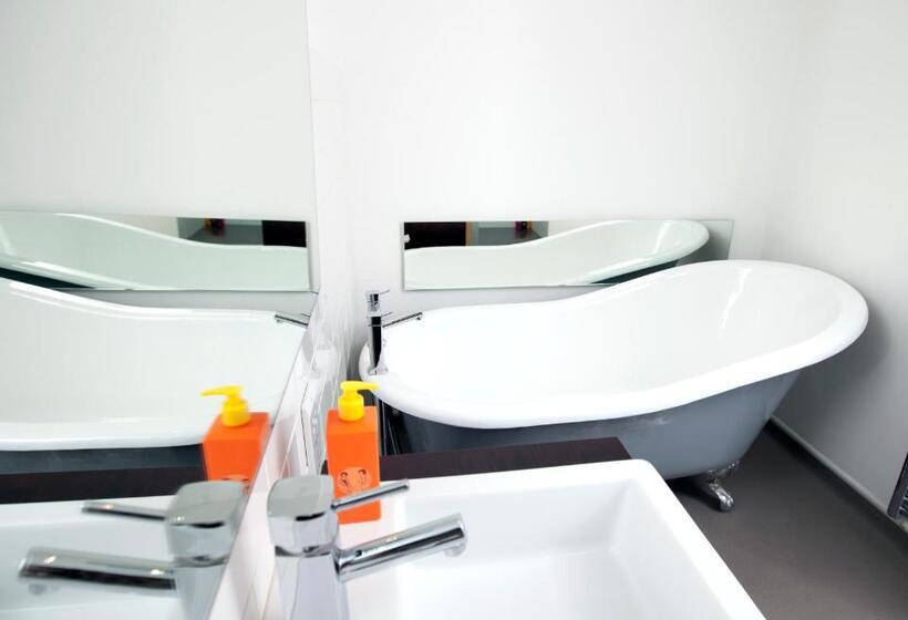 Carmelite Hotel; Bw Signature Collection