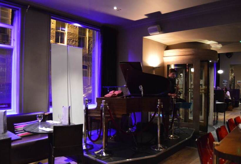 Carmelite Hotel; Bw Signature Collection