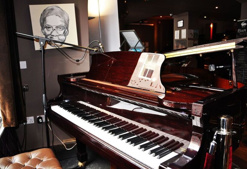 Carmelite Hotel; Bw Signature Collection