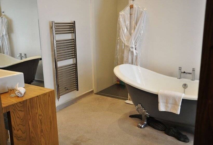 Carmelite Hotel; Bw Signature Collection