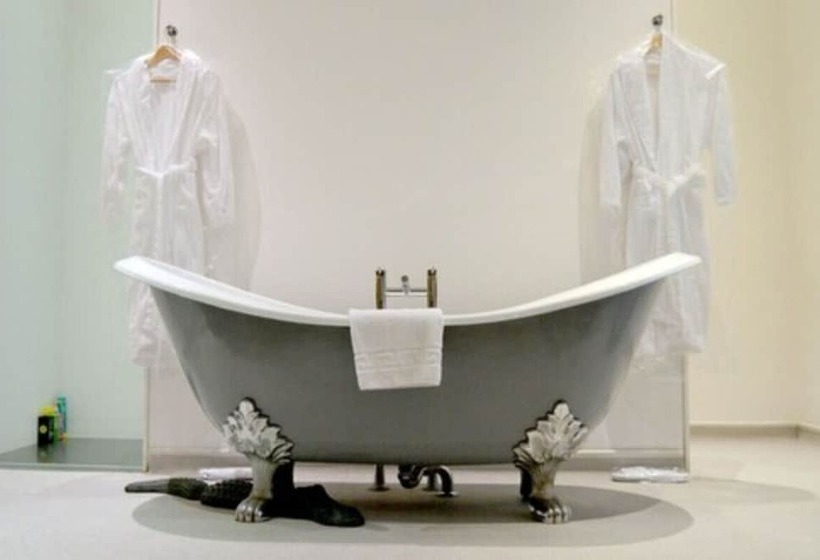 Carmelite Hotel; Bw Signature Collection