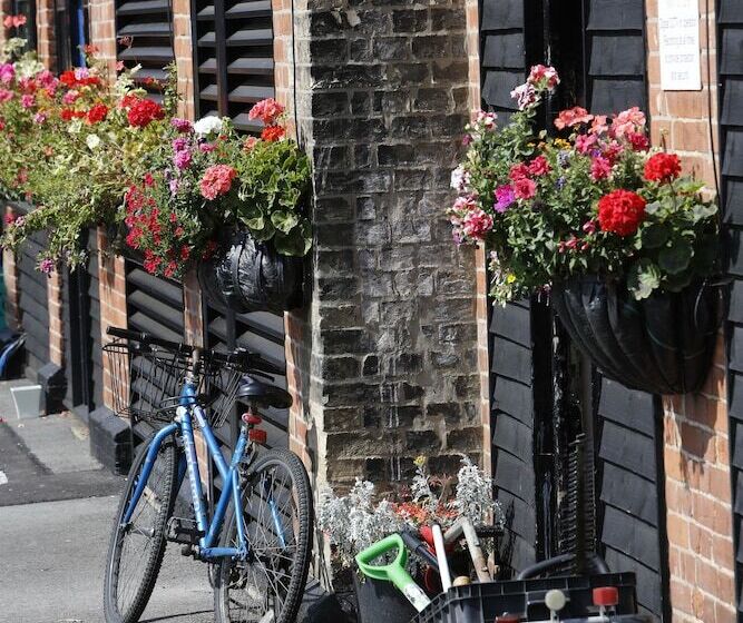 Отель Best Western Heath Court