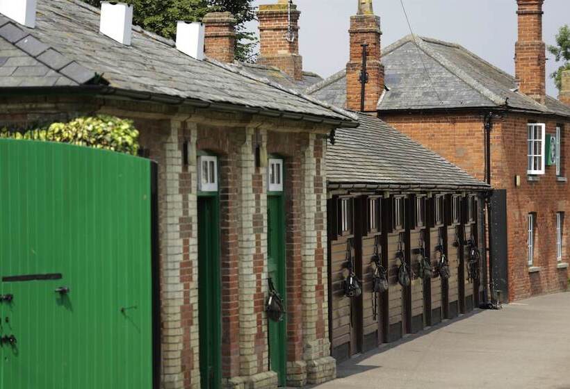 Отель Best Western Heath Court