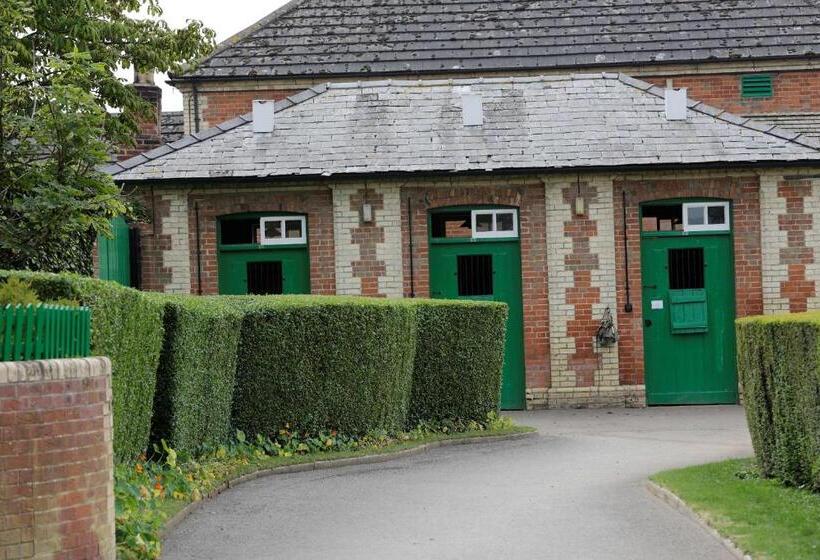 Отель Best Western Heath Court