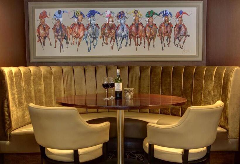 Отель Best Western Heath Court