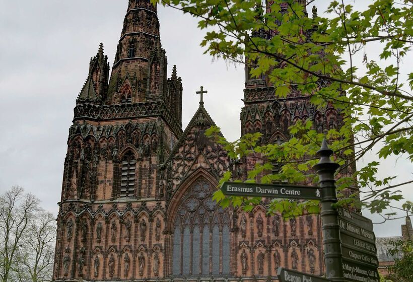 호텔 Best Western Lichfield City Centre The George