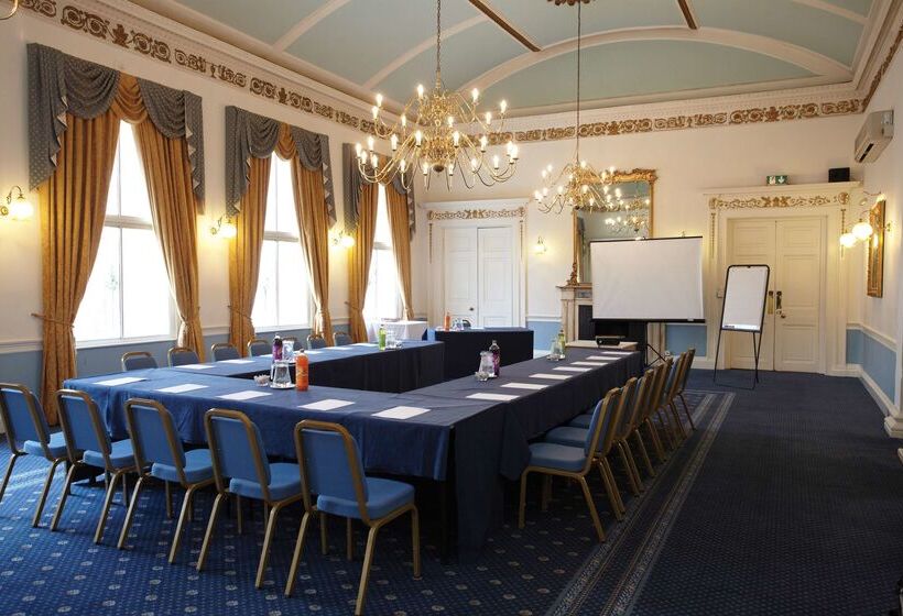 호텔 Best Western Lichfield City Centre The George