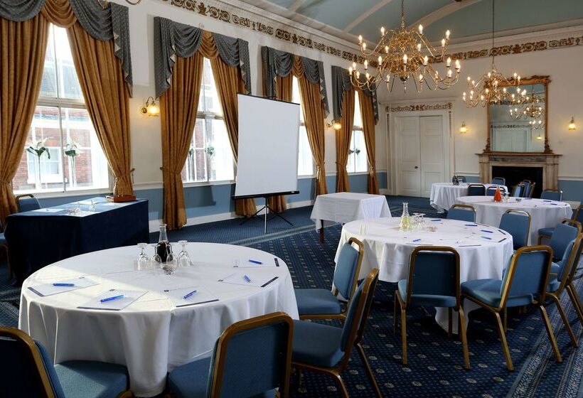 فندق Best Western Lichfield City Centre The George