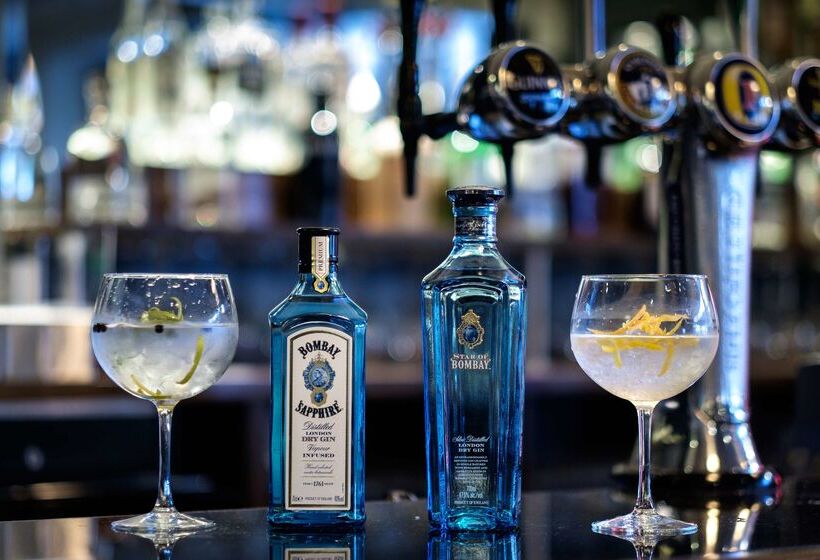 호텔 Best Western Lichfield City Centre The George