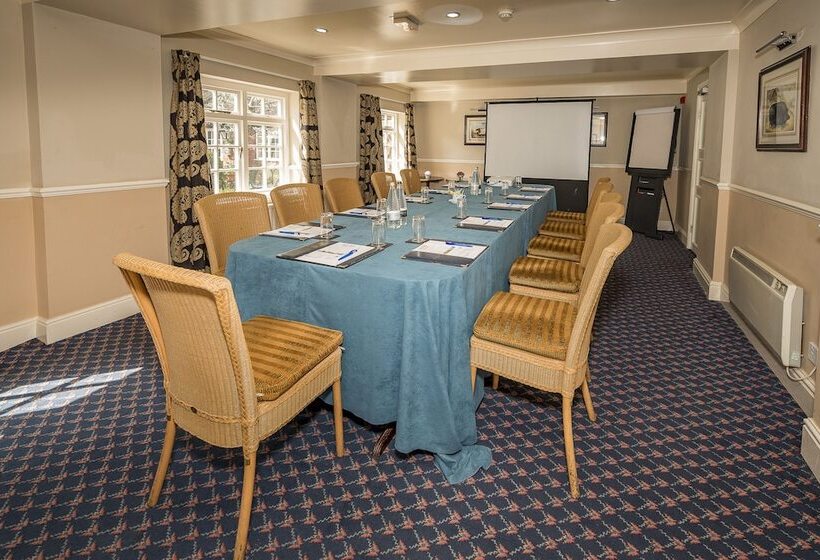 هتل Brook Marston Farm