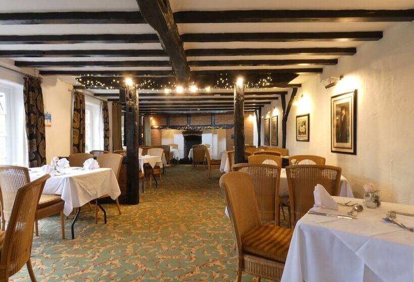 هتل Brook Marston Farm