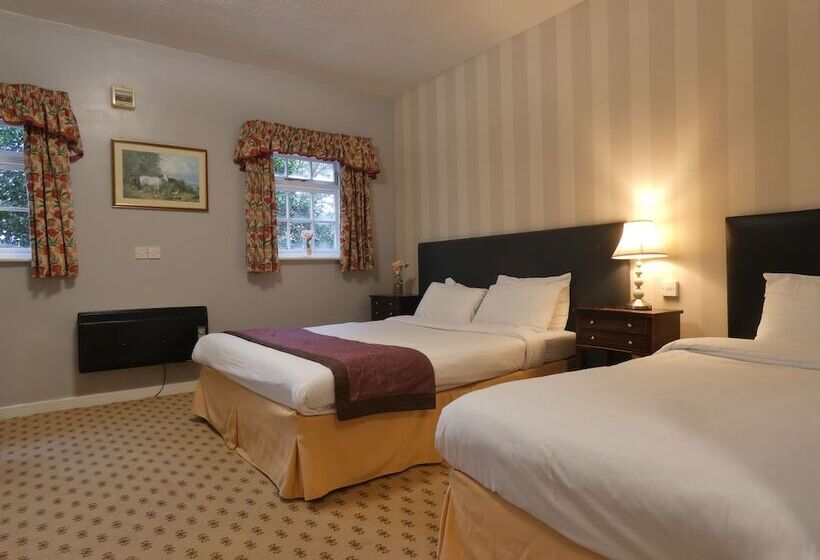 هتل Brook Marston Farm