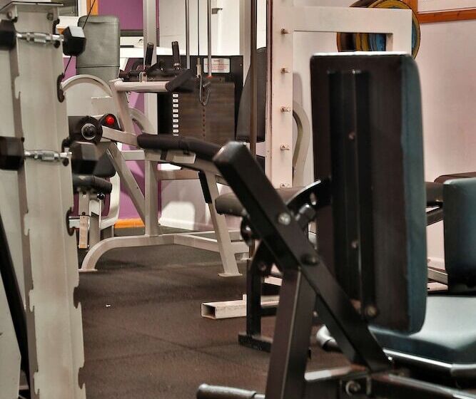 Bury Ramsbottom Old Mill Hotel And Leisure Club