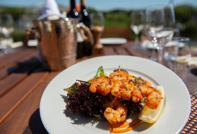 Comis Hotel & Golf Resort