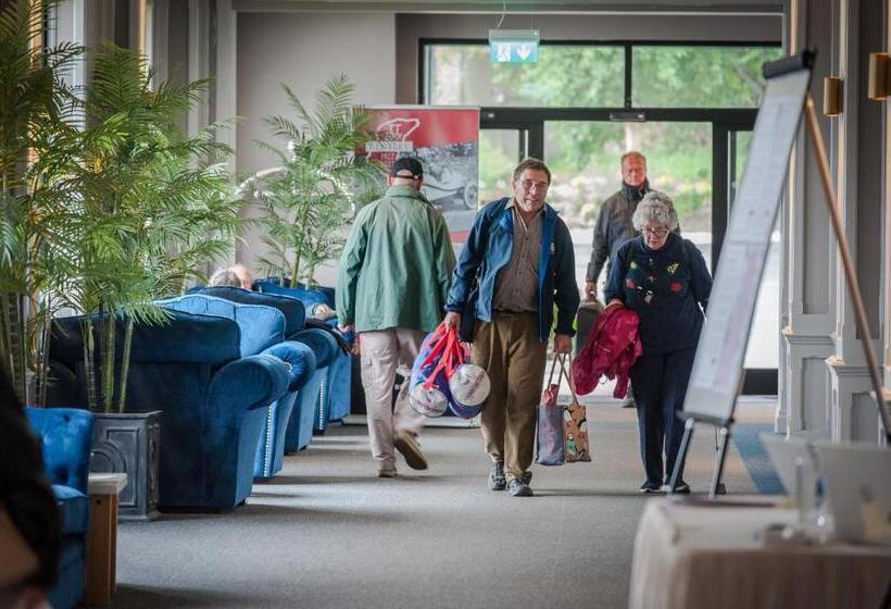 Comis Hotel & Golf Resort