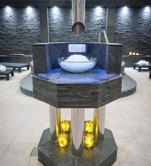 Comis Hotel & Golf Resort