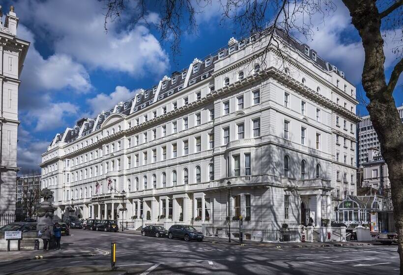 ホテル Corus  Hyde Park