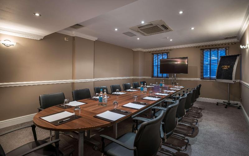 ホテル Corus  Hyde Park