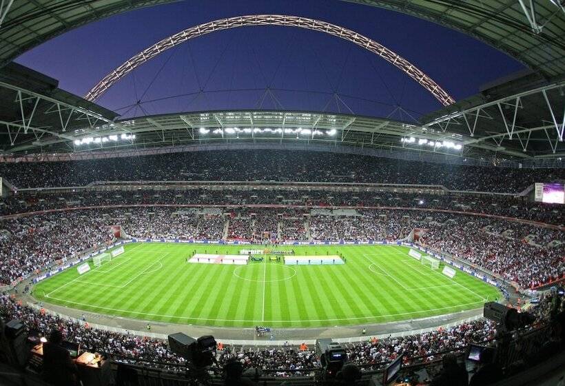 호텔 Crowne Plaza London Ealing, An Ihg