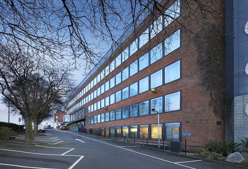 酒店 Crowne Plaza London Ealing, An Ihg