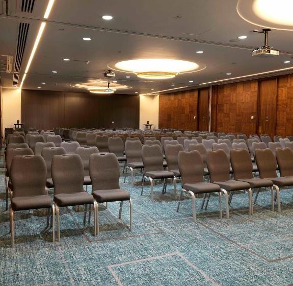 בית מלון כפרי Crowne Plaza London Kings Cross, An Ihg