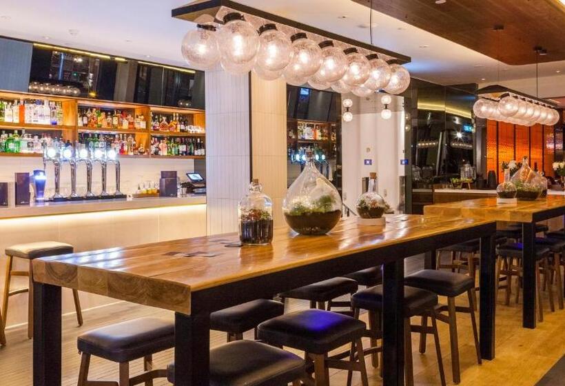 בית מלון כפרי Crowne Plaza London Kings Cross, An Ihg