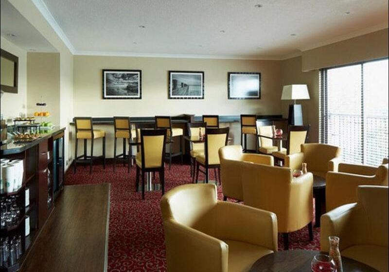 호텔 The Aberdeen Dyce