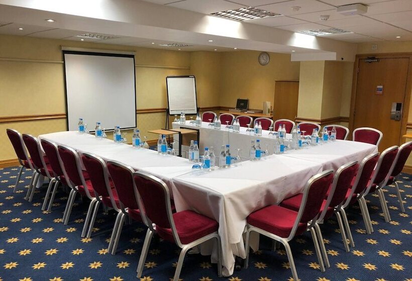 Delta Hotels By Marriott Milton Keynes