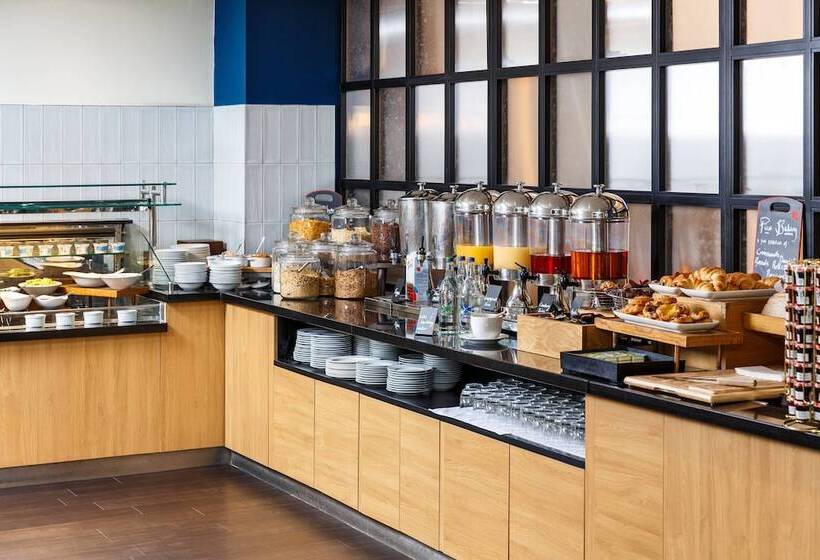 Delta Hotels By Marriott Milton Keynes