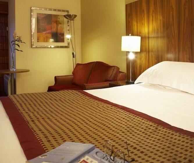 Delta Hotels By Marriott Milton Keynes