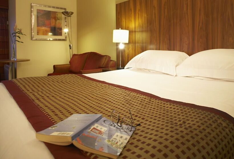 Delta Hotels By Marriott Milton Keynes